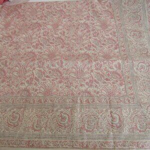 POTTERY BARN Tabletopper / Throw / Square 50" SQ, Floral Rose & Ivory